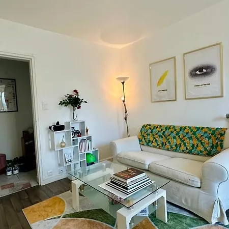 Privee Avec Balcon Et Belle Vue A Private With Balcony Homestay *