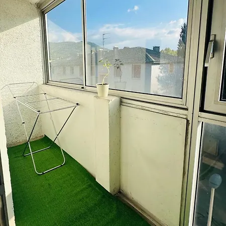 Privee Avec Balcon Et Belle Vue A Private With Balcony Homestay