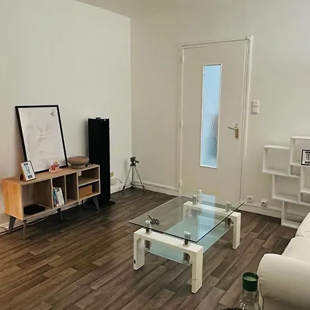 Privee Avec Balcon Et Belle Vue A Private With Balcony *