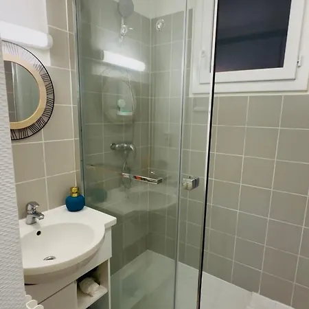 Privee Avec Balcon Et Belle Vue A Private With Balcony *